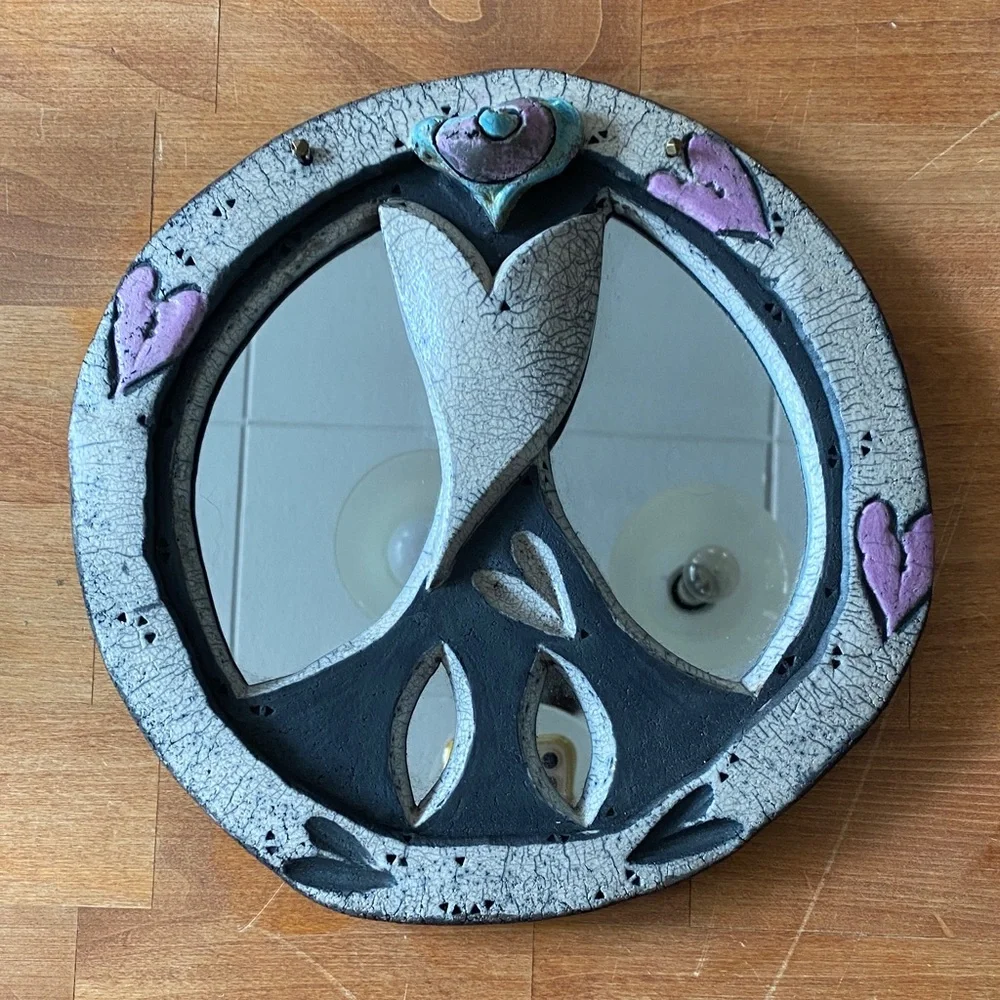NWOT Artistic Folksy Heart Design Wall Mirror